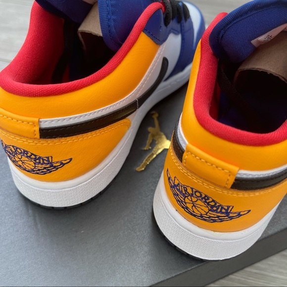 Air Jordan 1 low New in Box - Picture 7 of 9